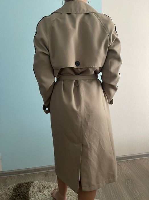 Стильний тренч пальто плащ куртка