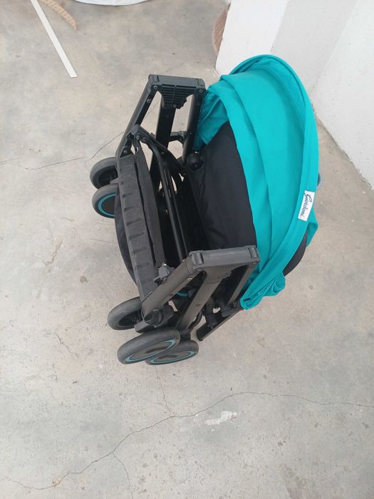 Carrinho bebé fecho fácil