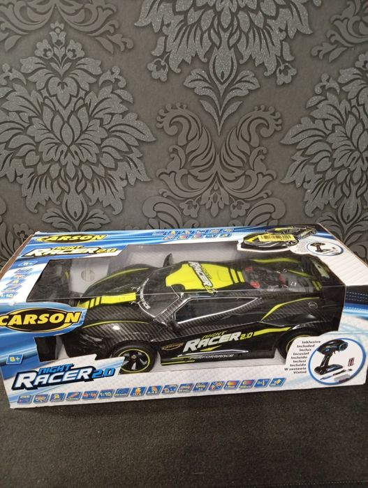 Zdalnie sterowany samochód Carson night racer