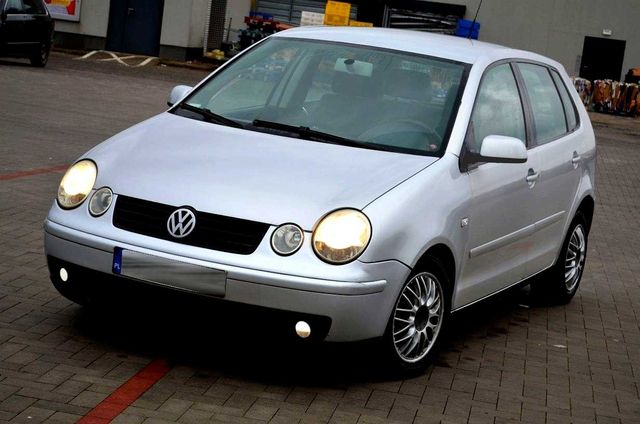 5 drzwi EKONOMICZNY VW POLO 4l na 100km! KLIMA ! rej PL