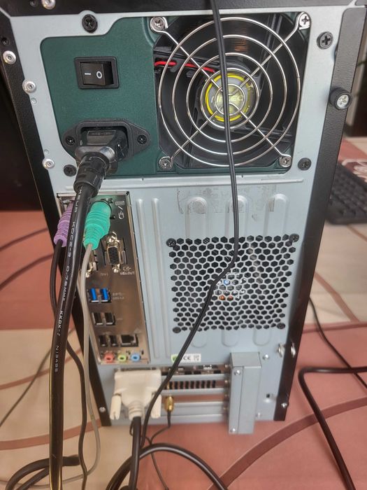 Komputer i5-7600/16gb ddr4/ssd 256gb/1tb/GTX 1650/win11 dla gracza