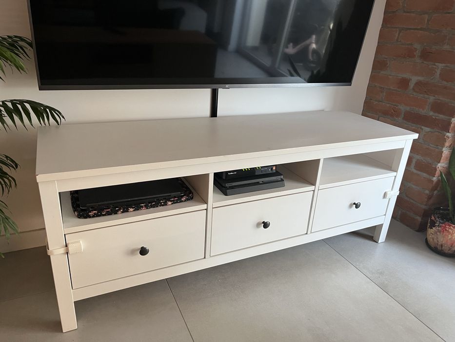 Szafka RTV pod TV Hemnes IKEA