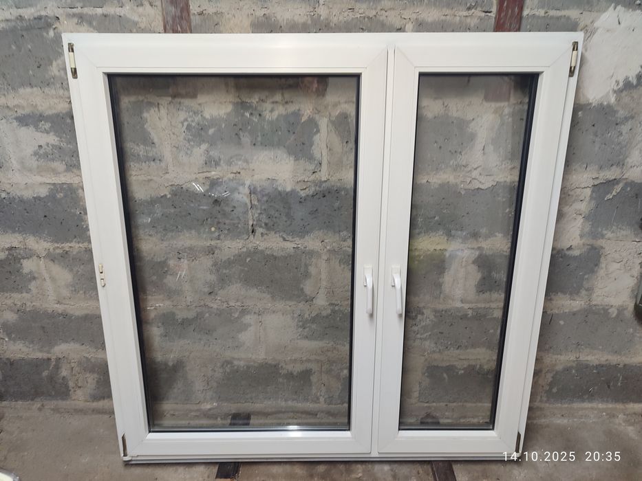 Okno pcv Aluplast wys.143.5 szer.146.5
