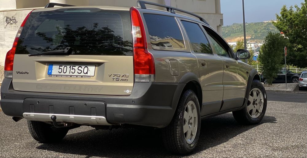 Volvo V70 XC T5 AWD 2.4 GPL