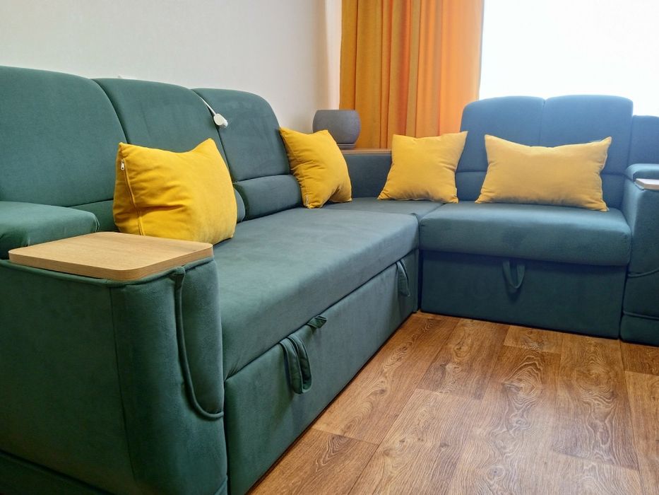 Перетяжка и ремонт мебели