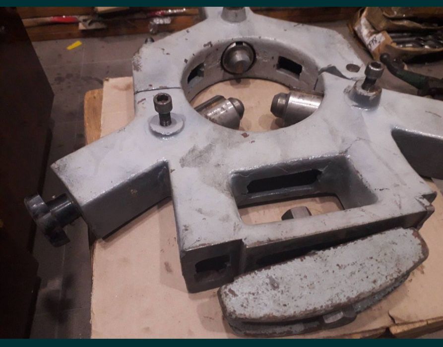 Люнет к токарному станку