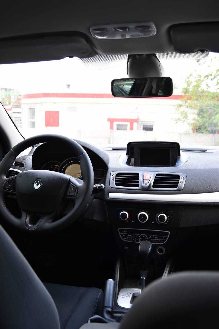 Renault Megane 1.5 дизель автомат, 2011р. (Перший внесок від 20%)