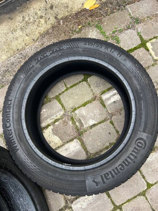 Зимові шини 215 55 r17 Continental