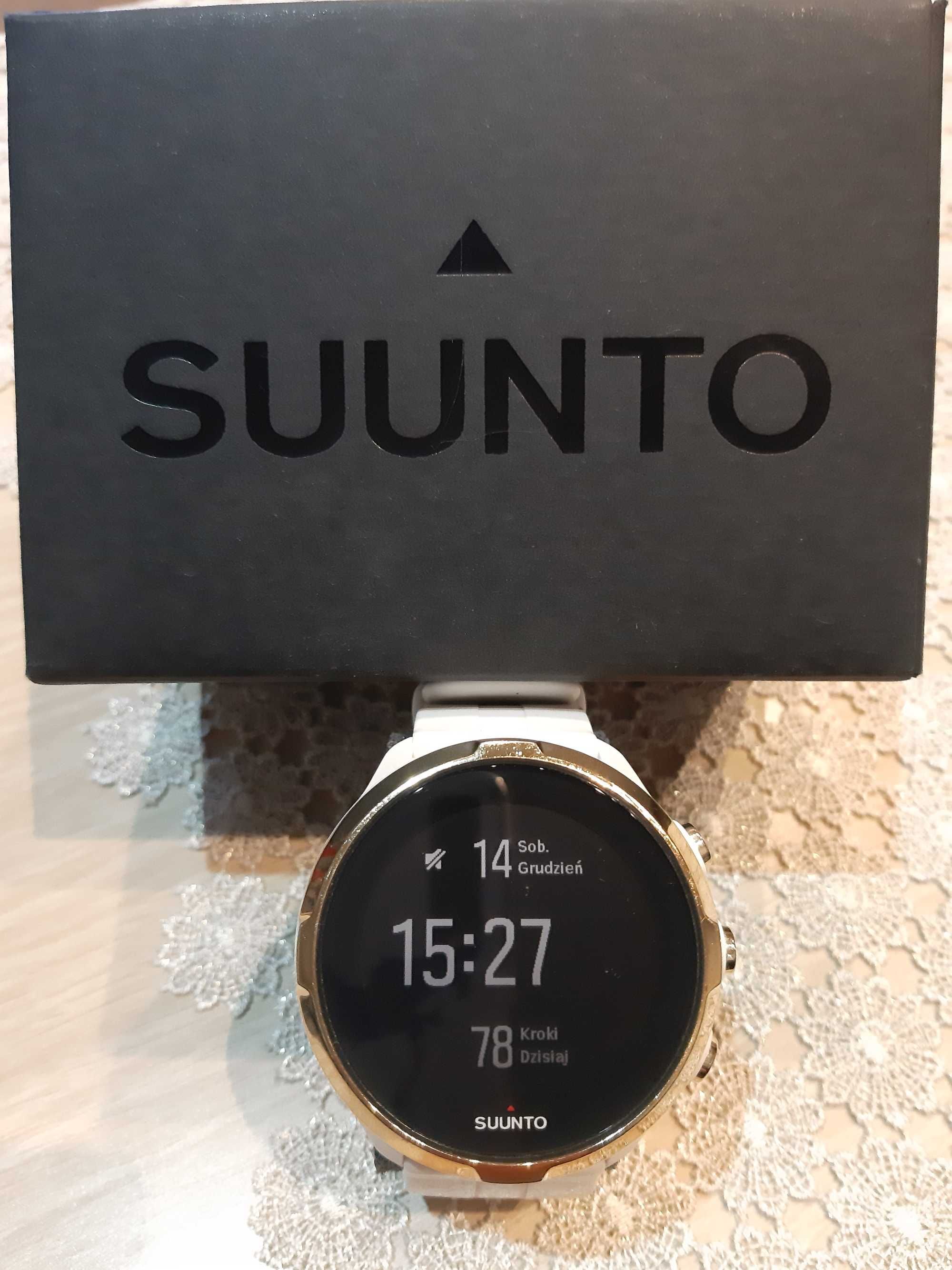 SUUNTO spartan  wrist hr gold