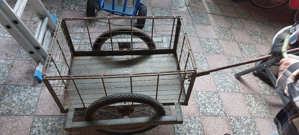 Wózek ogrodowy, dwukółka