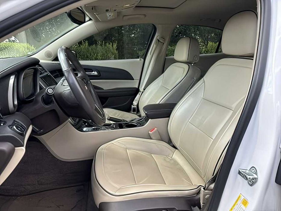 Chevrolet Malibu      2015