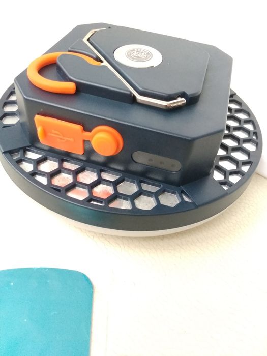 Світлодіодний LED ліхтар Unibrother працює до 20 годин 9900 mAh 30W