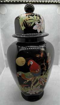 Чорна ваза з папугами в китайському стилі з кришкою Італія 38 см