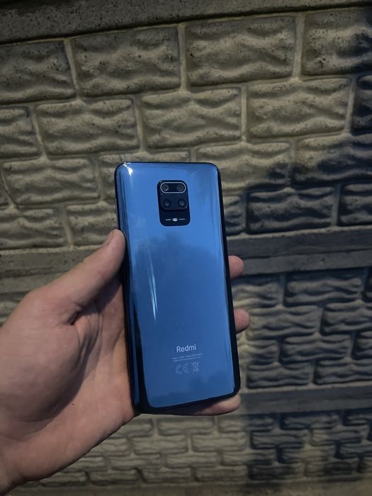 Продам смартфон Redmi Note 9 Pro на 128ГБ
