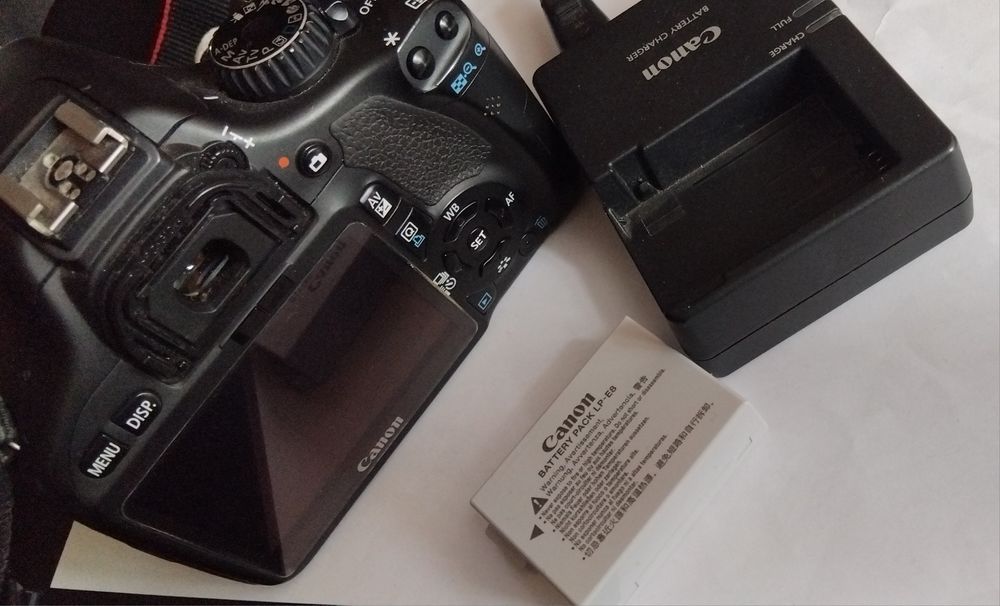Aparat Canon EOS 550D + dwa obiektywy