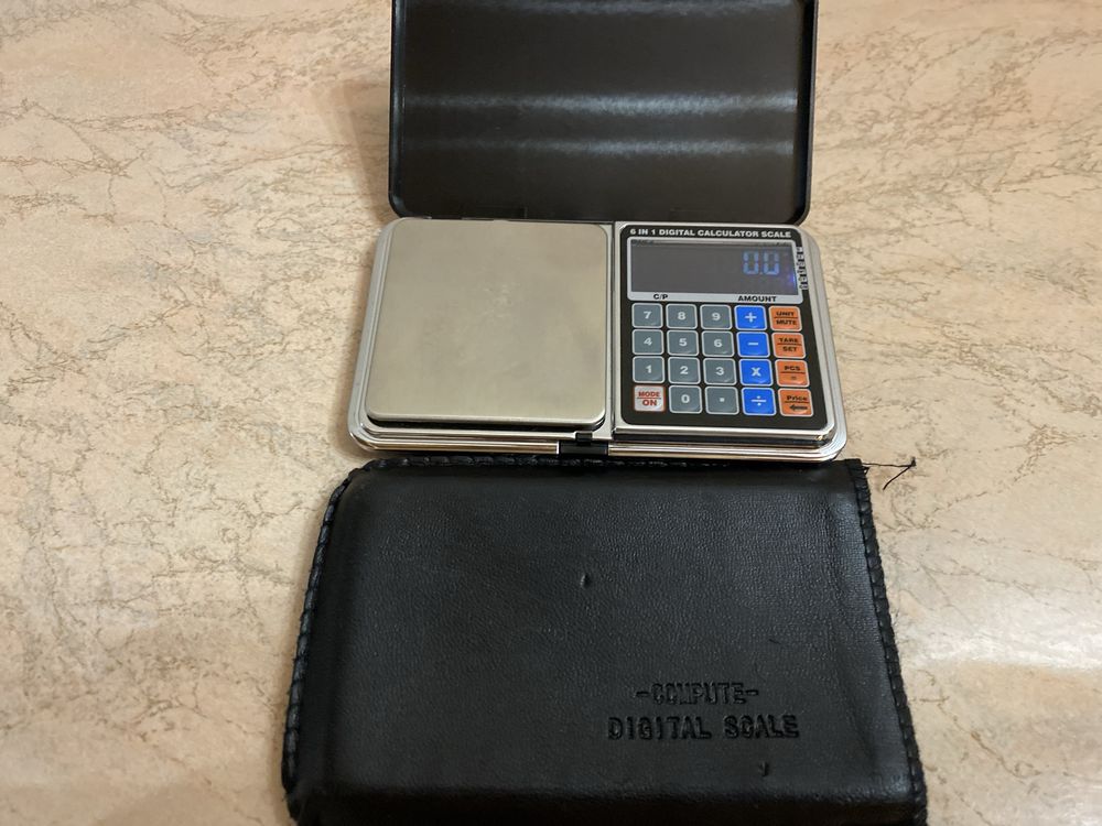 Waga elektroniczna z kalkulatorem