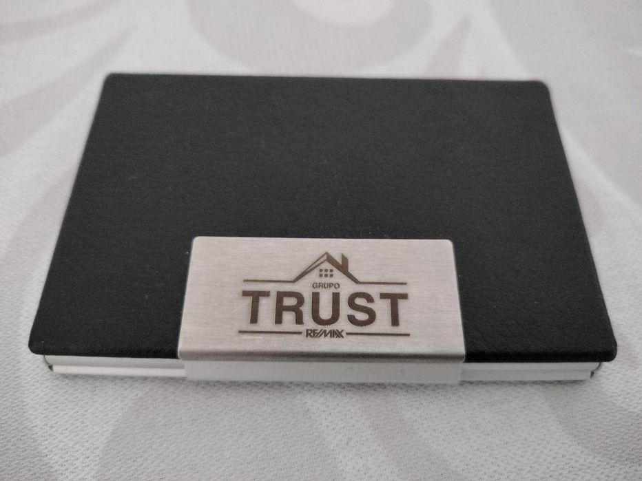 Porta-cartões preto