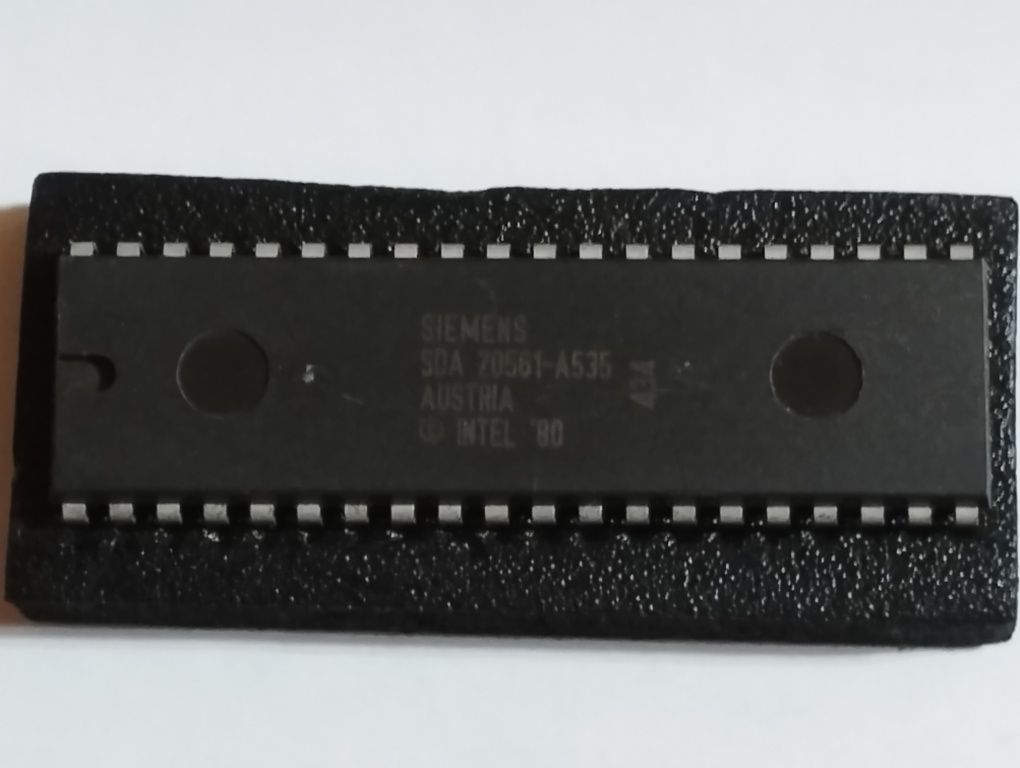 Процессор SDA20561-A535 Siemens. Intel'80.