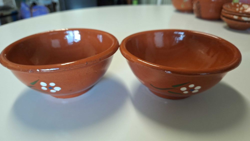 Tigelas para caldo verde tradicionais em barro