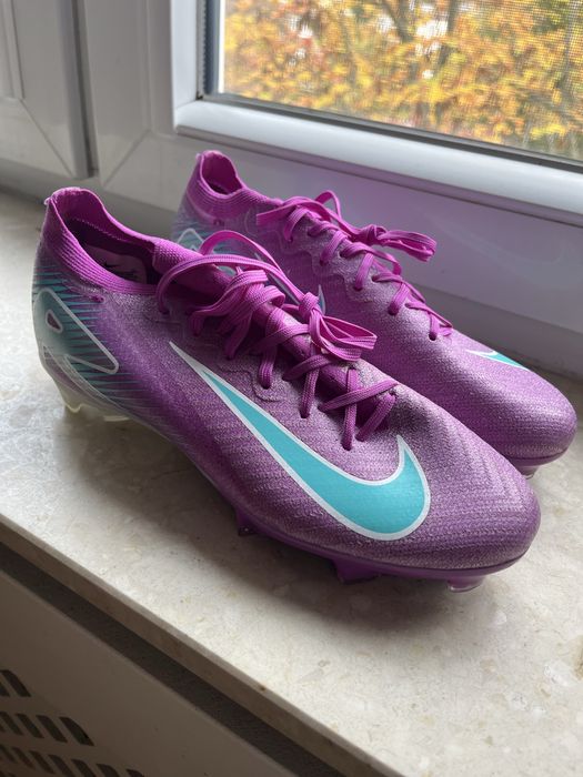 Korki piłkarskie nike