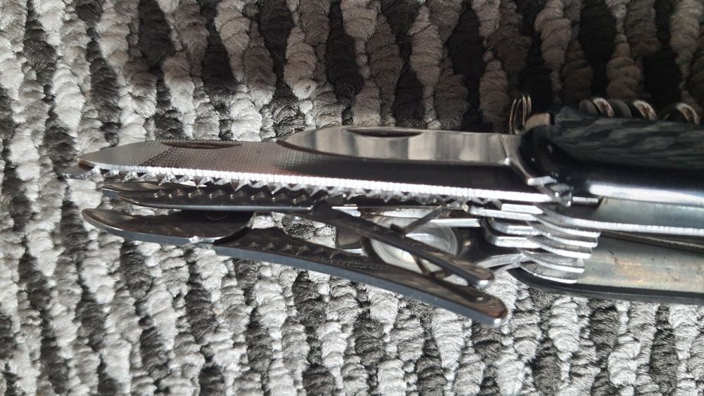 Scyzoryk, wielofunkcyjny multitool