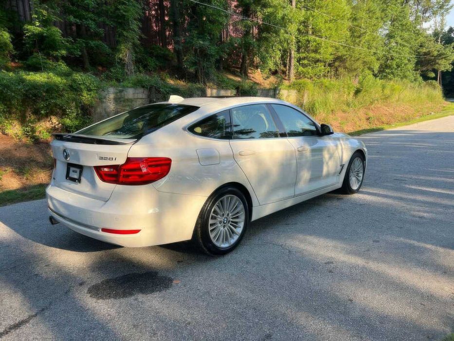 BMW 3 Series 328i xDrive GT      2015