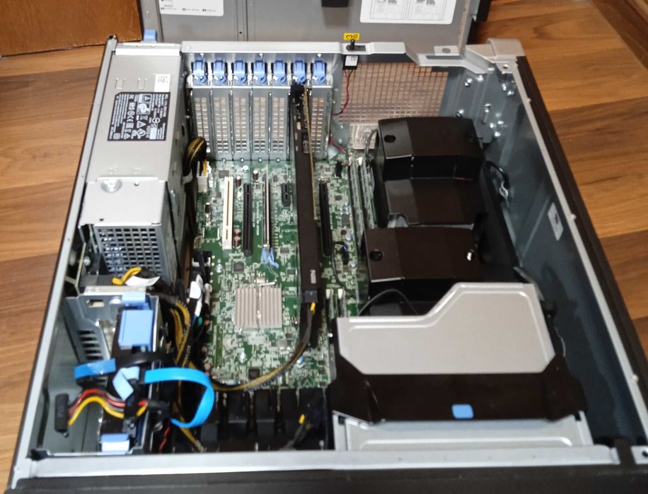 Дешего продам DELL 5610, 2x XEON 2697v2, 48 ядер 3.5GHZ,512gb ssd,825w