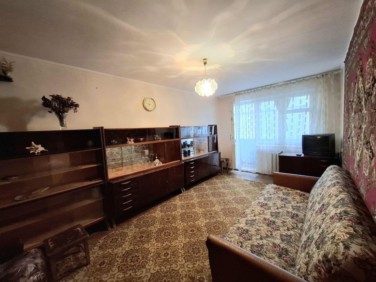 Продам 3-кімнатну квартиру на Вишеньці
