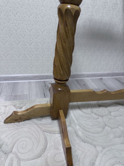 Раздвижной обеденный деревяный стол