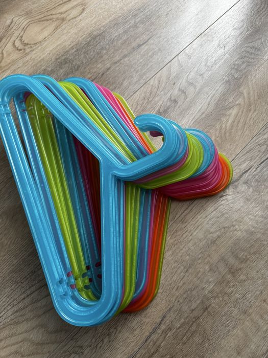 Wieszak ubraniowy ikea 18 szt