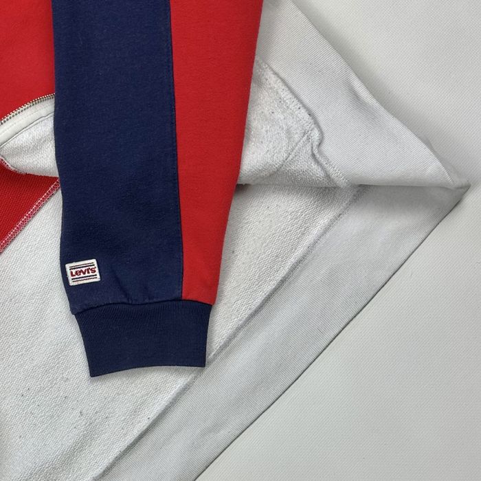 Спортивна куртка від Levi’s