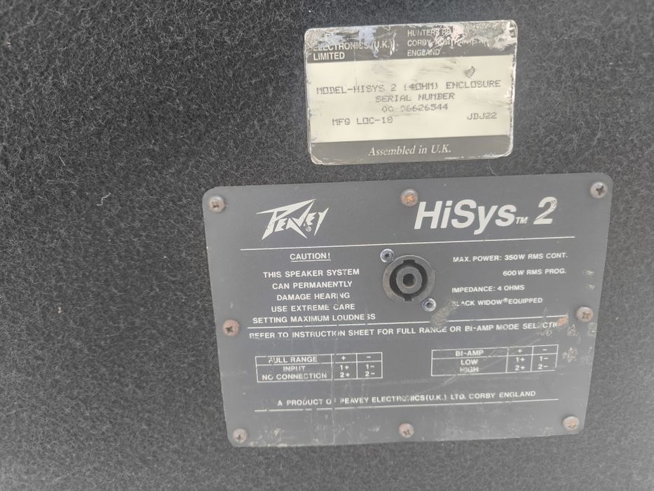 Mesa mistura Amplificada Peavey XR1200D com 4 colunas