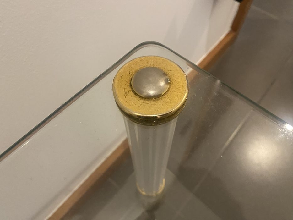 Mesa de centro ou canto em vidro