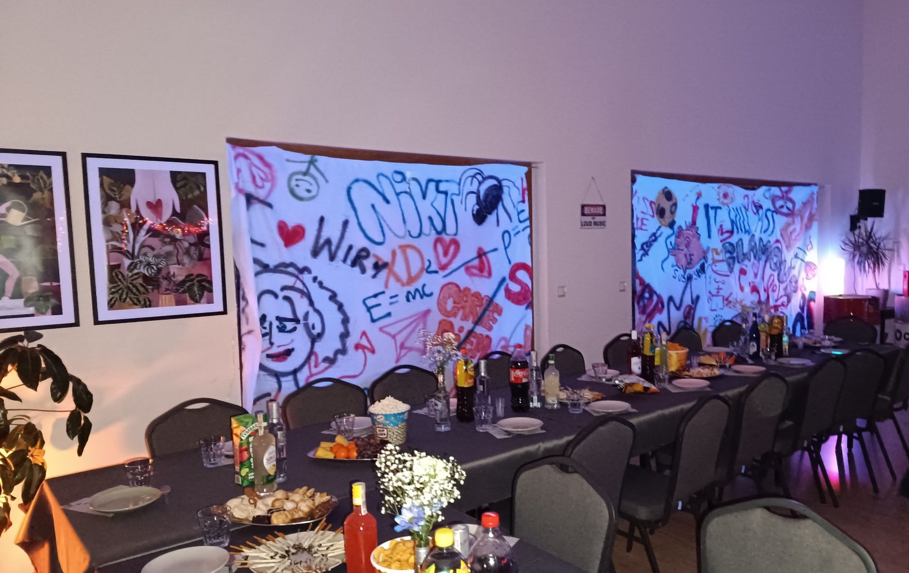 Dekoracja ścienna ręcznie robione graffiti na materiale