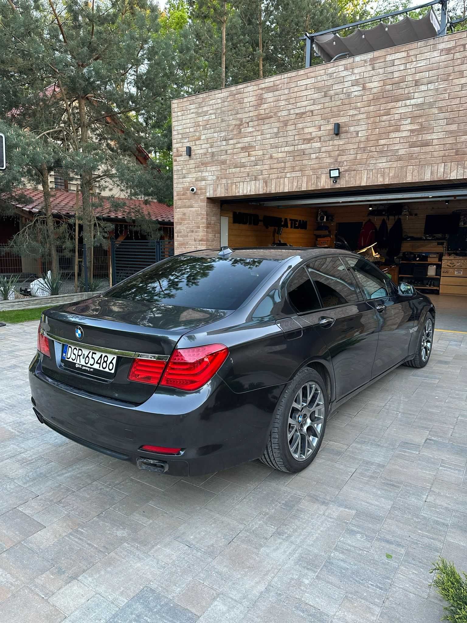 BMW 7 F01 3.0D 2011r Piękna