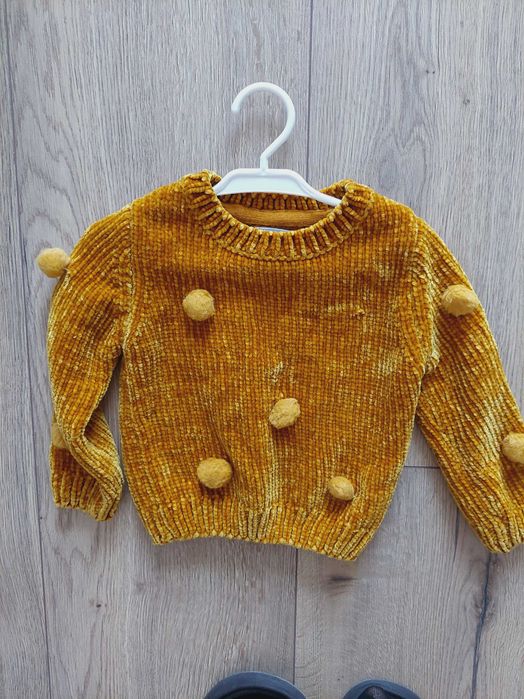 Musztardowy sweter z pomponami Primark 2-3 L 92-98 cm