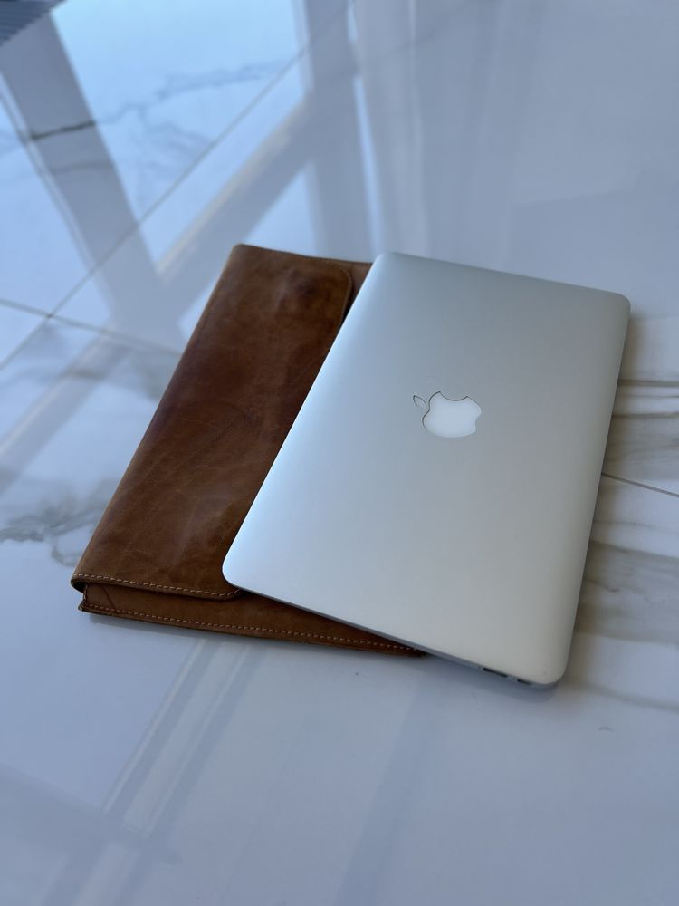 MacBook Air (11-inch, Mid 2013)