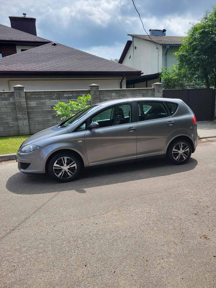Seat Altea 2008 рік