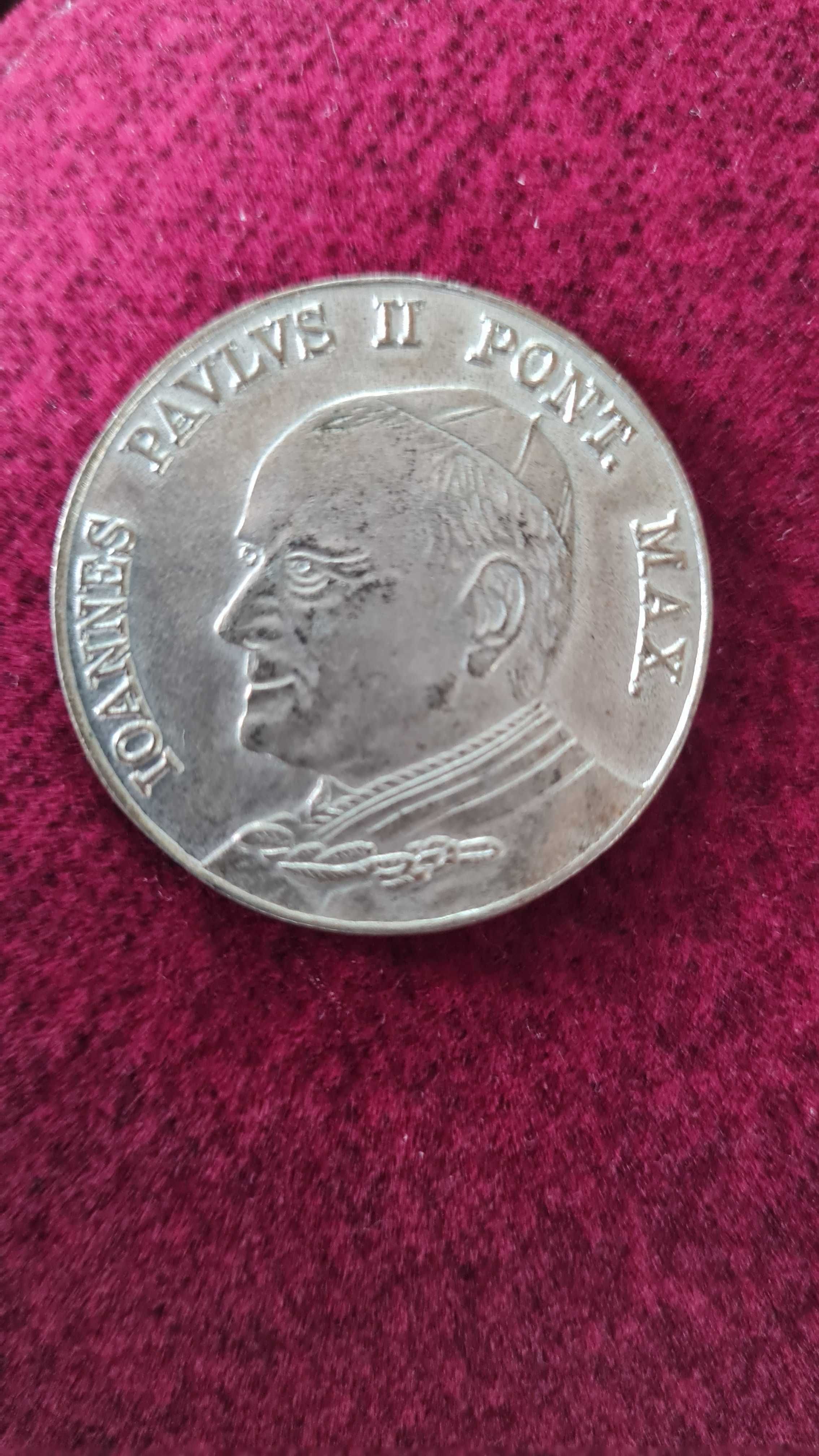 Medal Jan Paweł II La Pieta