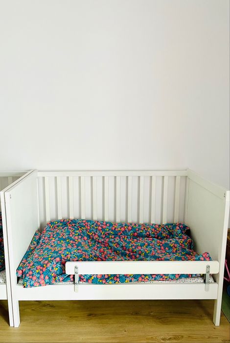Łóżeczko niemowlęce Ikea Sundvik białe plus materac Bliźniaki