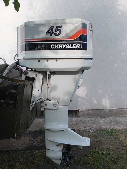 Лодочний мотор Chrysler 45