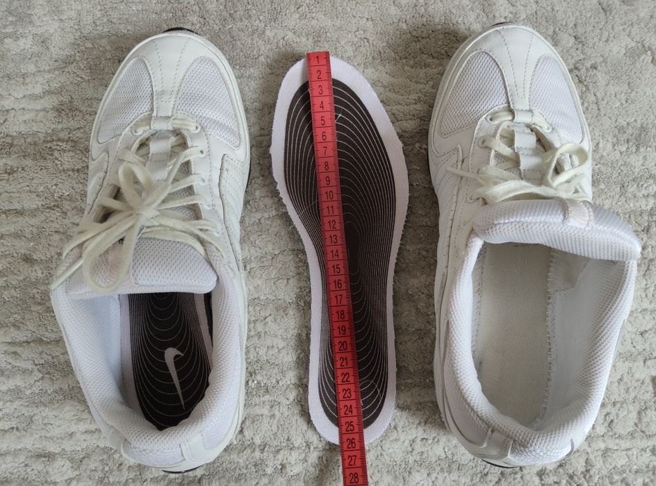 Кроссовки Nike (40 р.)