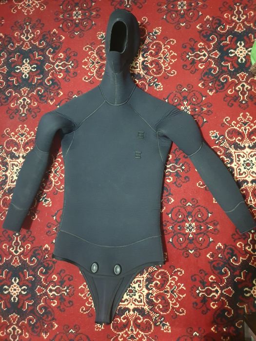Гідрокостюм для підводного полювання 10мм,неопренова фудболка 3мм.