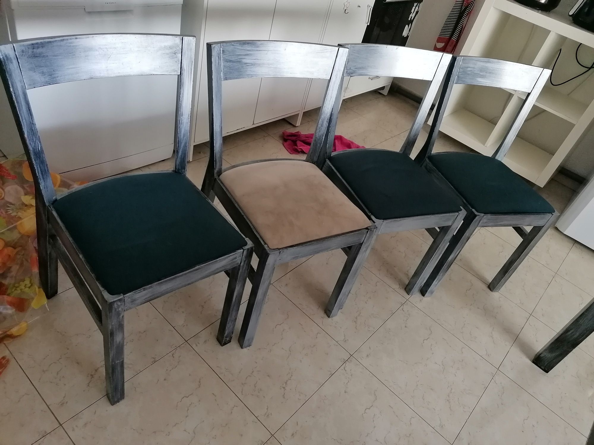 Mesa de Jantar 4 cadeiras