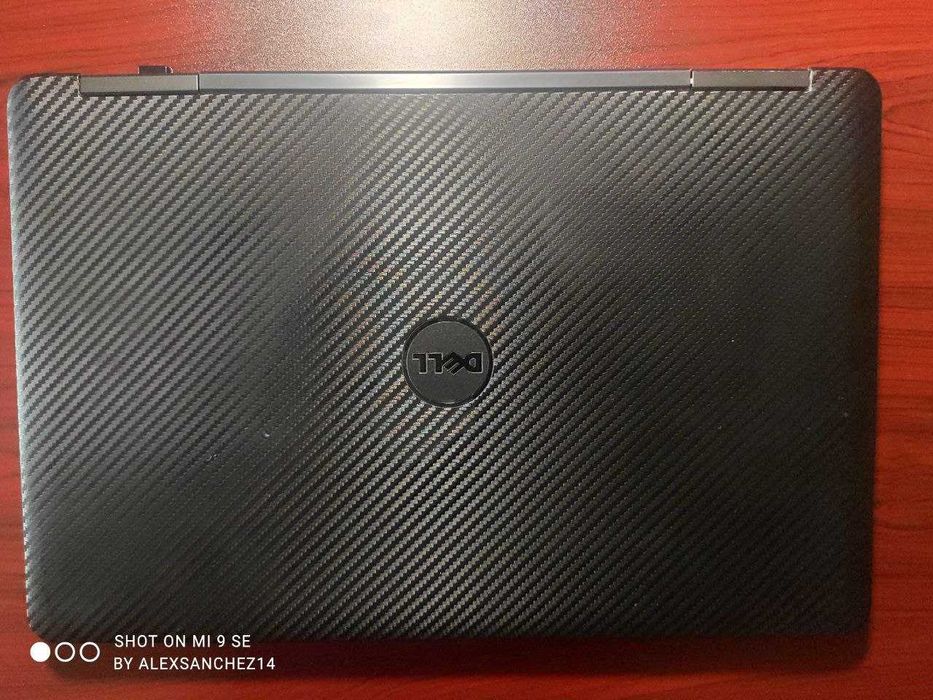Ноутбук Dell Latitude E5540 – Продається для запчастин або ремонту!