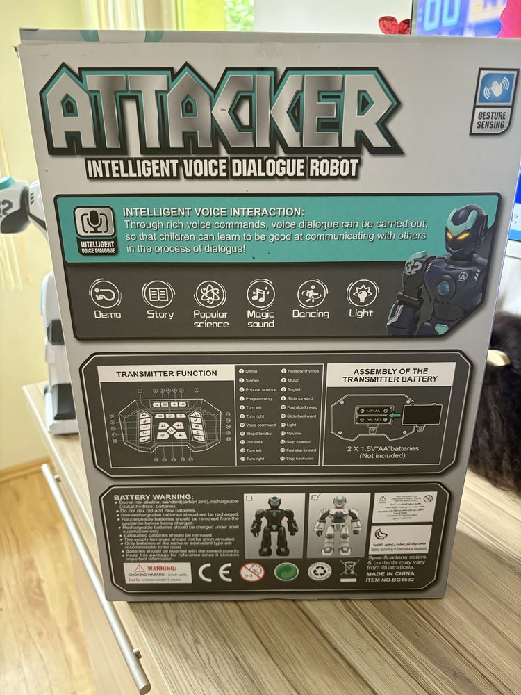 Robot zdalnie sterowany  Attacker
