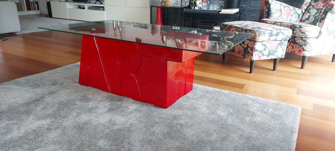 Mesa de centro ART  com tampo vidro