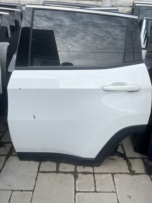 Jeep Compass II 2017-2021 Дверь задняя наличие