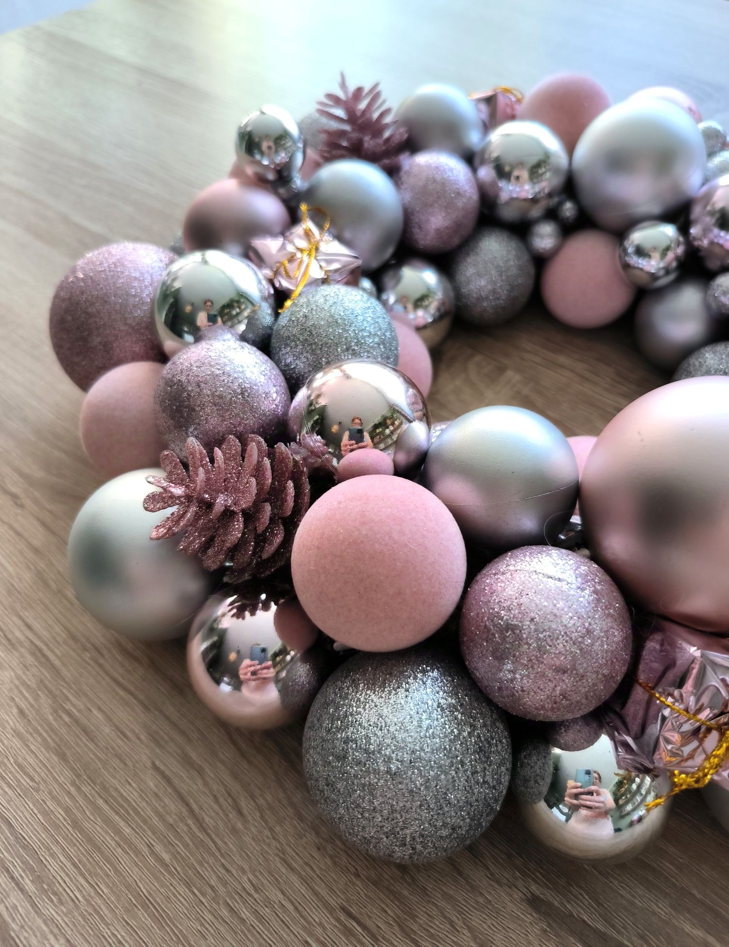 Różowo-srebrny wianek bożonarodzeniowy Hand made