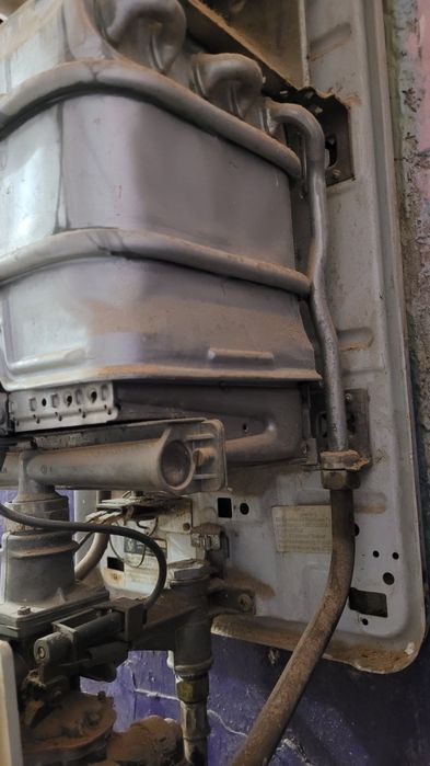 Продам газову колонку Vaillant
